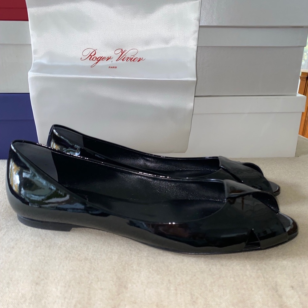 Roger Vivier black patent flats